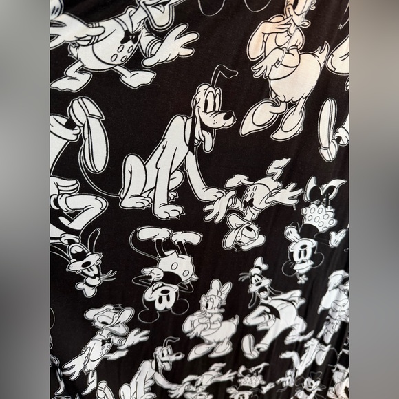 NWT Disney by Torrid Mickey and Friends Midi Dress - Torrid Size 4 (26, 4X) - Picture 12 of 15